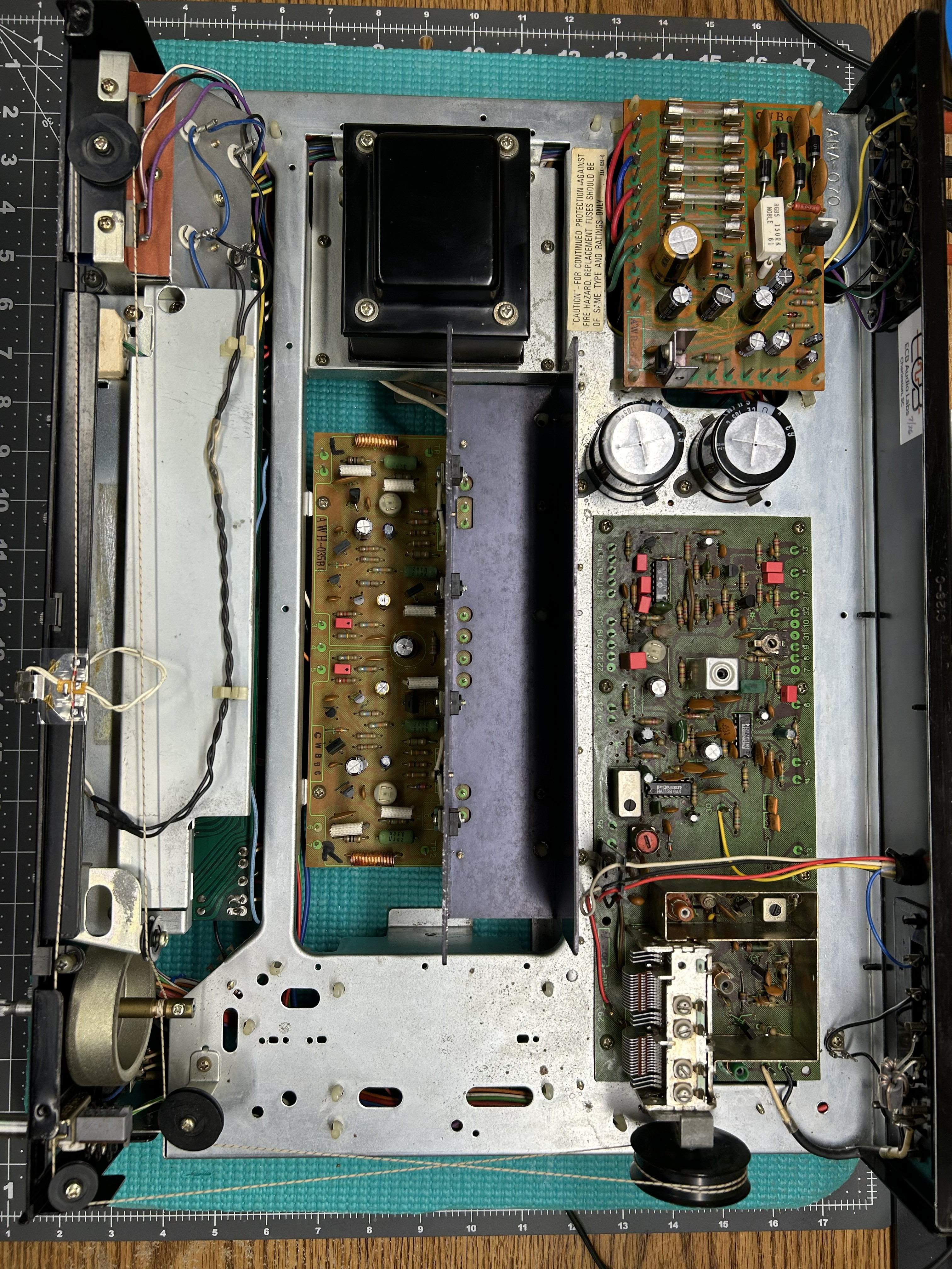 Top view of the restored Pioneer SX-535 chassis